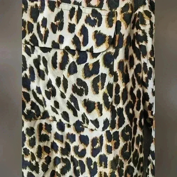 Equipment Silk Leopard Print Femme Button Down - Picture 6 of 7